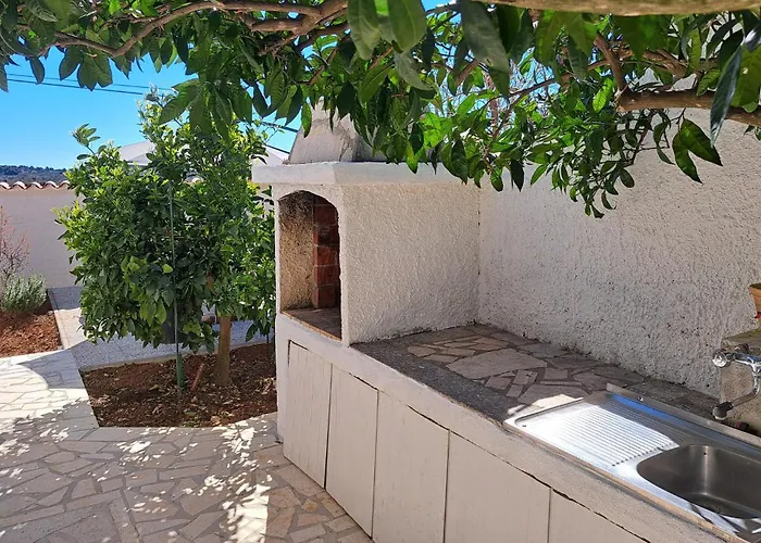 Amazing In With Kitchen *