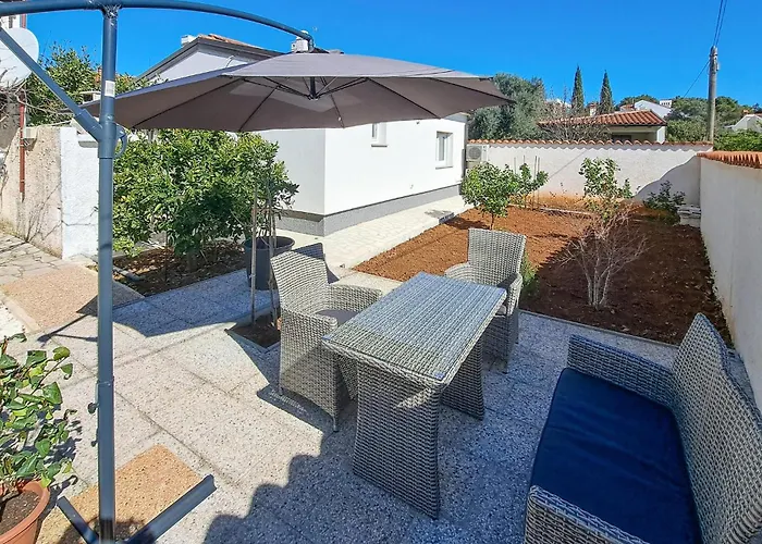 Amazing In With Kitchen