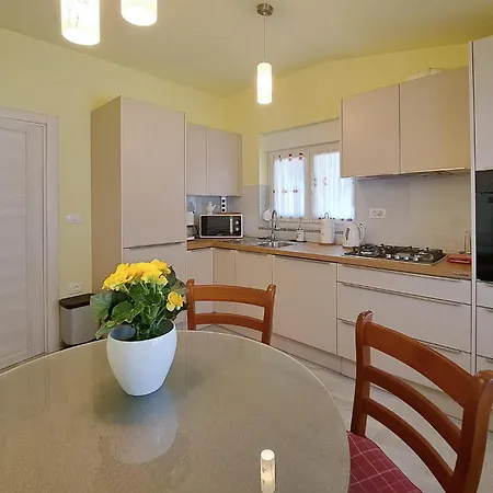 Amazing In With Kitchen Medolino