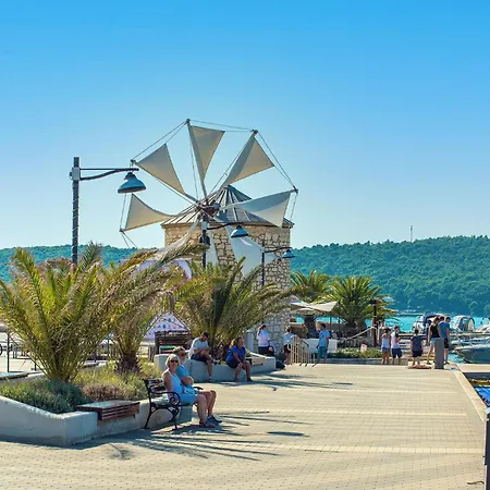 Hébergement de vacances Amazing In With Kitchen *